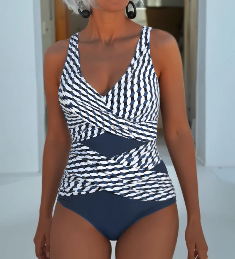 Ashley | Swimsuit cu riscuri