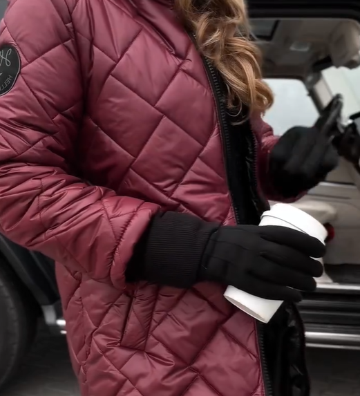 Elara | Palton pufos elegant cu glugă