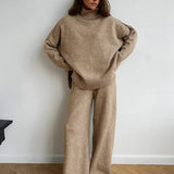 Set tricotat cu Galbener înalt și pantaloni