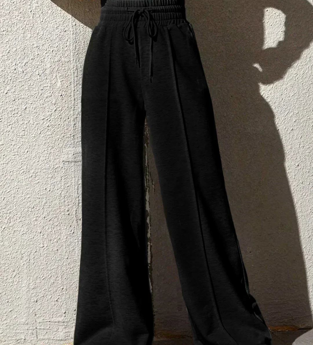 Pantaloni de trening largi, casual și eleganți pentru plimbări prin oraș